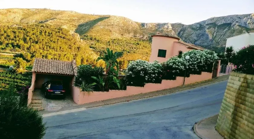 Casa Irene Adsubia - Image 1