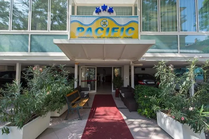 Hotel Pacific - Image 1