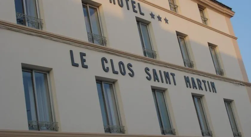 Le Clos Saint Martin Brit Hotel - Image 1