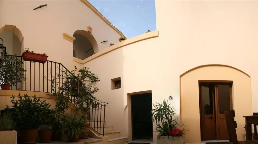 B&B Antica Dimora - Image 1