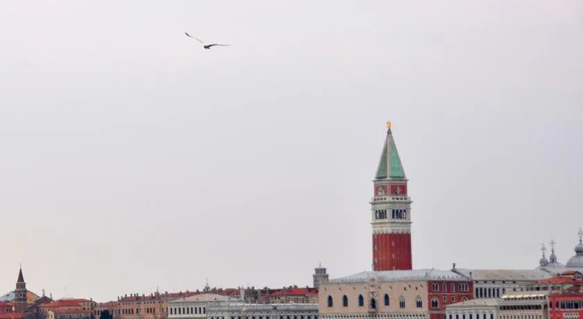 Casa Romantica Venice - Image 1