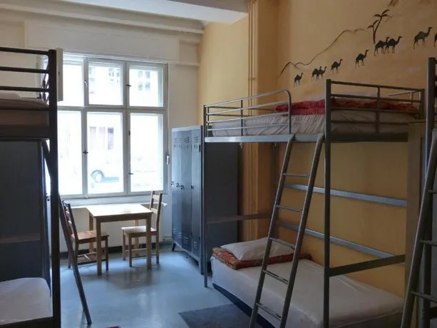 Corner Hostel - Image 1