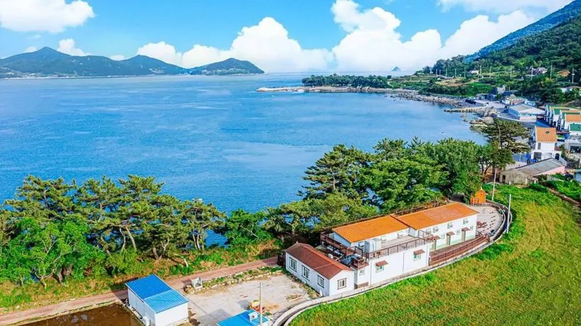 Namhae Dream Pension - Image 1