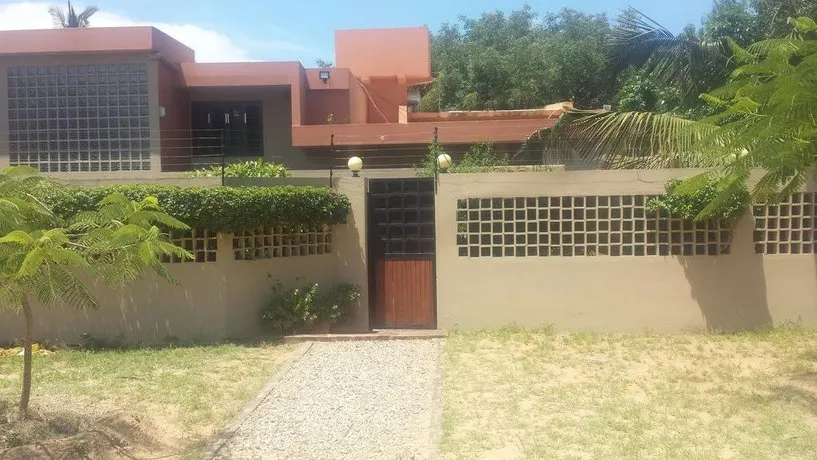 Chilatana Guesthouse - Image 1