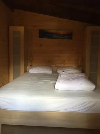 Coolblue Chalets - Image 1