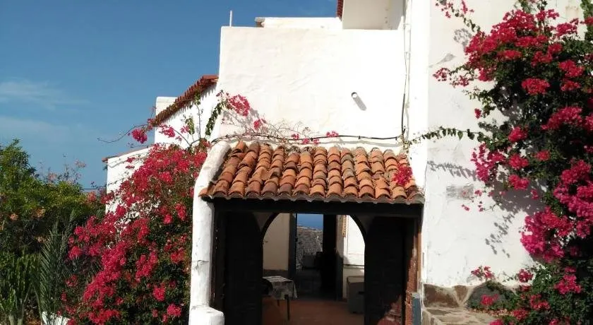 Casa Azuaje - Image 1