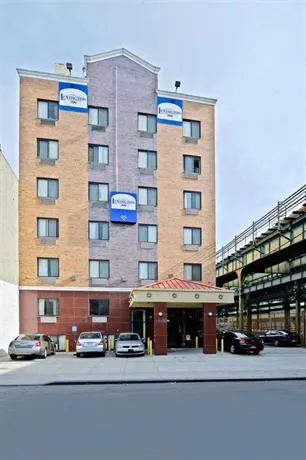 Lexington Inn Brooklyn - Image 1