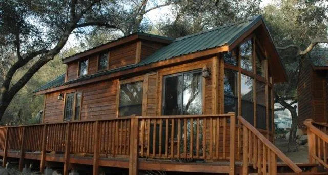 Oak Knoll Village - Image 1