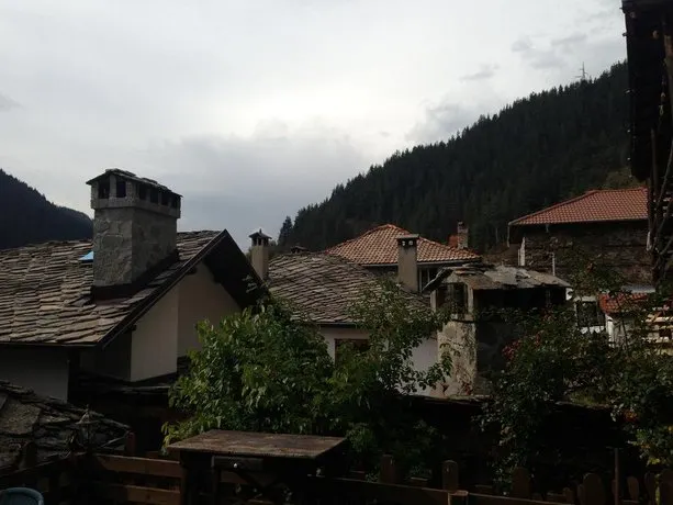 Charshiata Guest House - Image 1