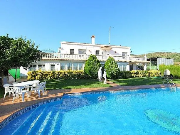 Apartment Paseo Orsavinya Pineda De Mar - Image 1