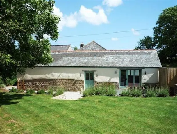 Polhendra Barn - Image 1