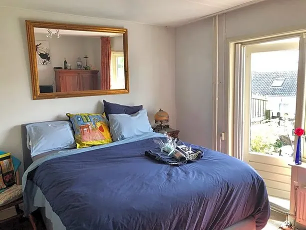Art+Bed And Breakfast - Image 1