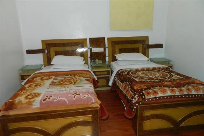 OYO 3952 Republic Hotel Patna - Image 1