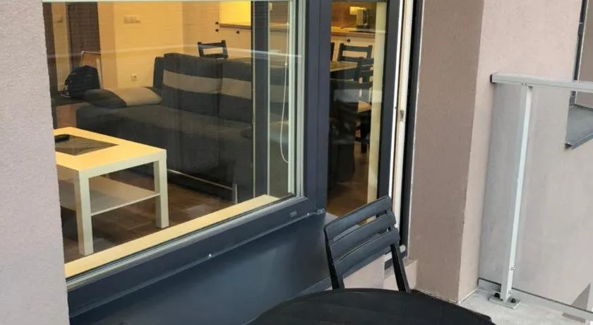 Zalgirio Modern apartment in Vilnius City Center and parking - Image 1