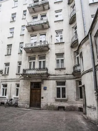 Mieszkanie na Zawołanie Foksal - Image 1