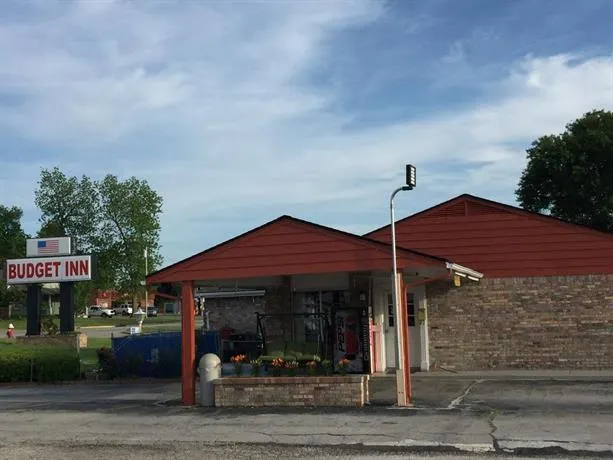 Budget Inn Columbus - Image 1
