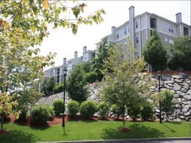 Global Luxury Suites at Hardys Pond - Image 1