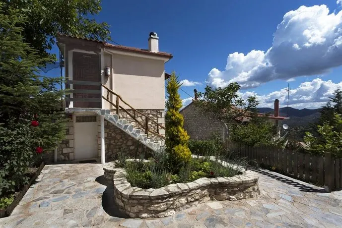 THOLOS GUESTHOUSE - Image 1