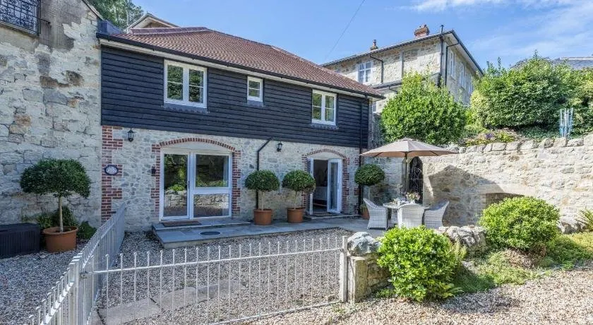 Orchard Leigh Cottage - Image 1