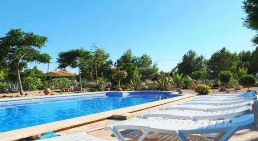 Villa Oasis 4bedroom villa with air-conditioning & large private swimming pool - Image 1