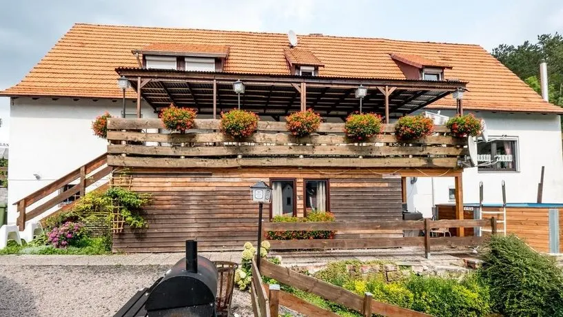 Hotel Bergstation Schmeddnalm - Image 1