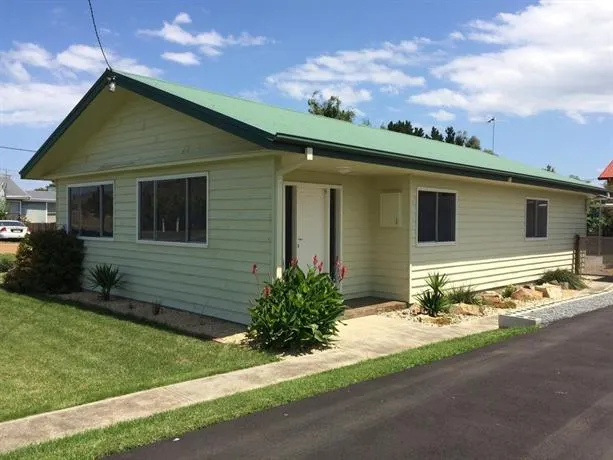 Pinestumps Holiday Home - Image 1