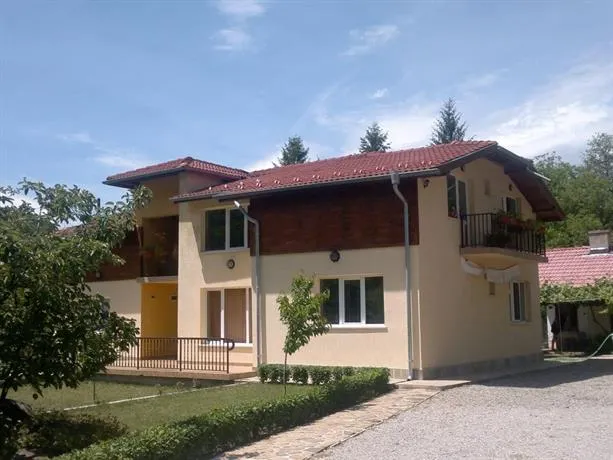 Villa Nanevi - Image 1