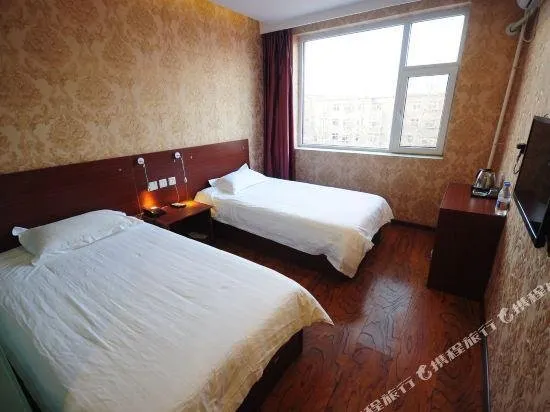 Richmond Holiday Hotel (Qinhuangdao Shanhaiguan Laolongtou Resort) - Image 1