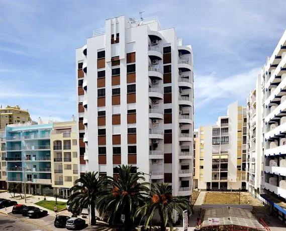 Edificio Novo Rosamar Al - Image 1