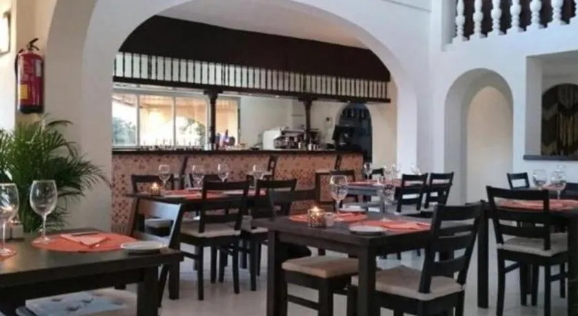 TORREMOLINOS Deluxe Apartment - Image 1