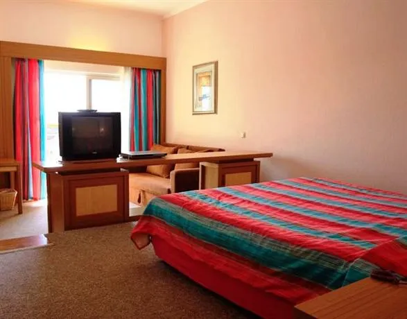 TUI Family Life Tropical Resort - Image 1