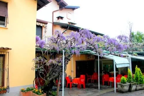 Albergo Ristorante Campagna - Image 1