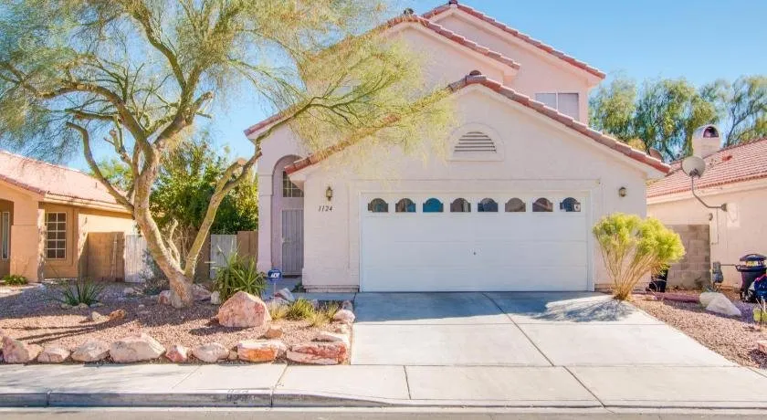 Red Rock Vacation Villa - Image 1