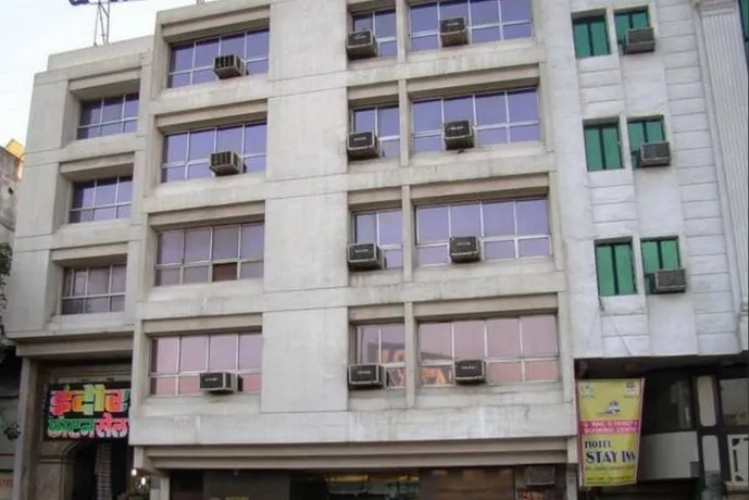 Oyo Flagship 047 Railway Station Surat - Image 1