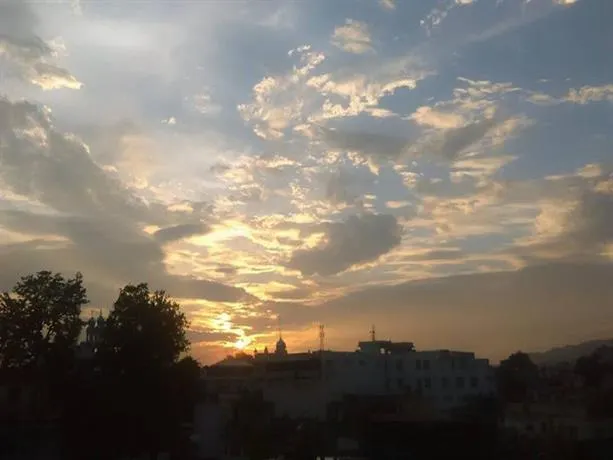 Hotel Classic Rishikesh - Image 1