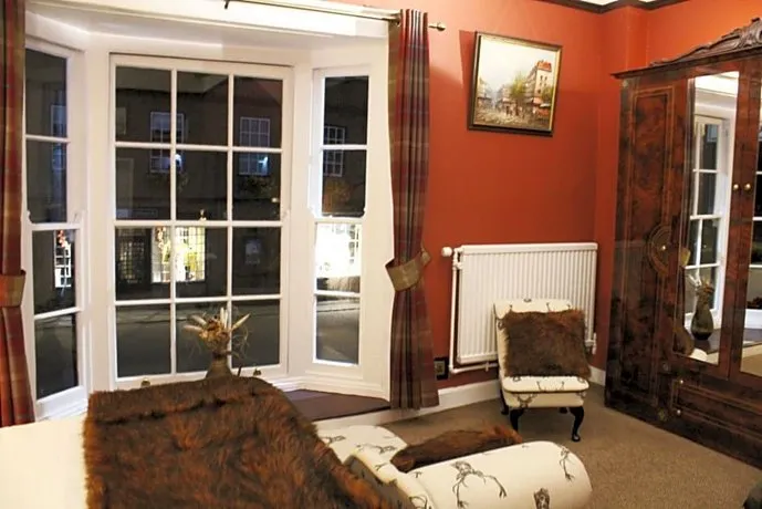 The Lion Hotel Huntingdon - Image 1