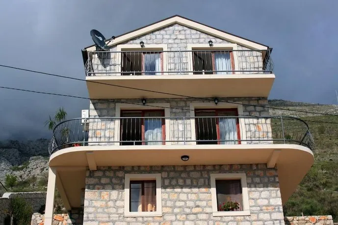Holiday Home Suknovic - Image 1