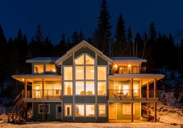 Peaks Bed And Breakfast - Image 1