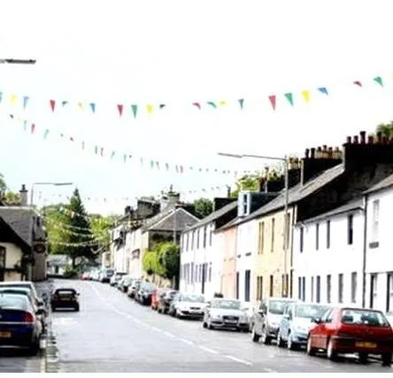 Kilbarchan Flat - Image 1
