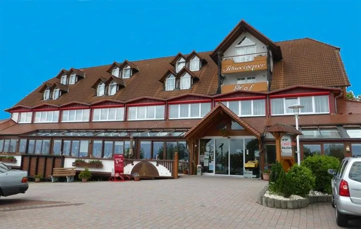 Land-gut-Hotel Schweigener Hof - Image 1
