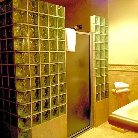 A Cayuga LakeFront Inn - Hotel Alt Ithaca New York - Image 1