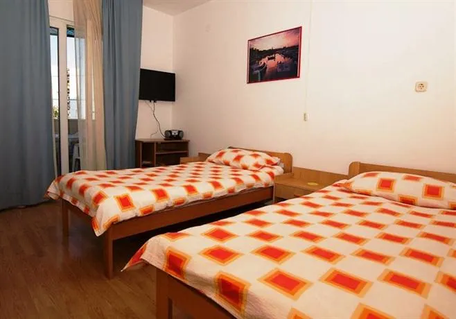 Apartments Nina - Image 1