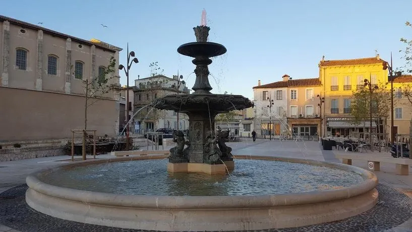 Provence Cigale de Mer et Soleil - Image 1
