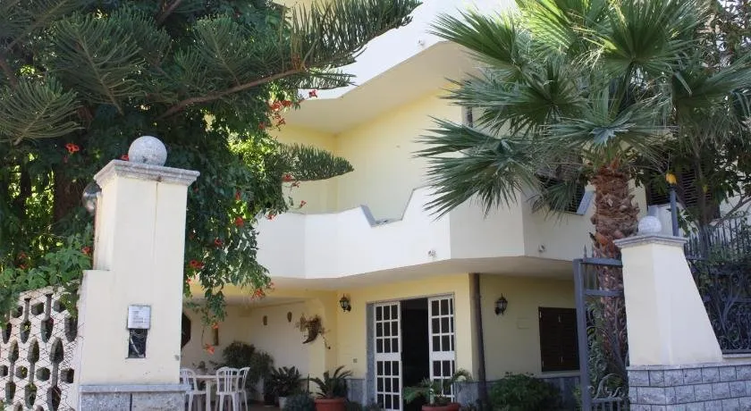 Villa Orlando - Image 1