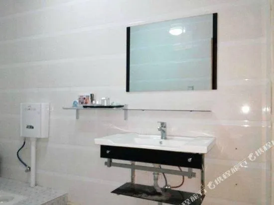 Tengchong Huiding Hotel - Image 1
