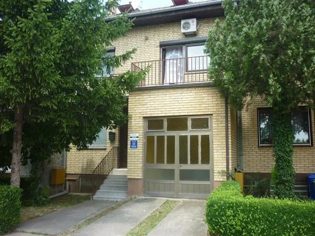 Guest House Crni Biser - Image 1