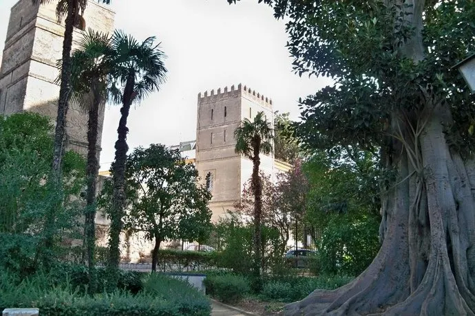 jardines de Murillo 8 - Image 1