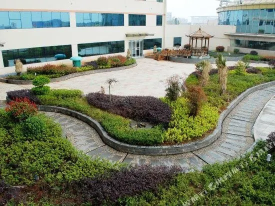 Yutai International Hotel - Image 1