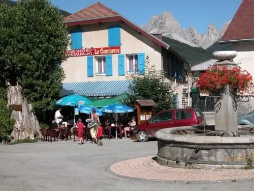 Hotel Le Commerce - Image 1