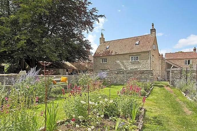 Cherry tree farm B and B - Image 1